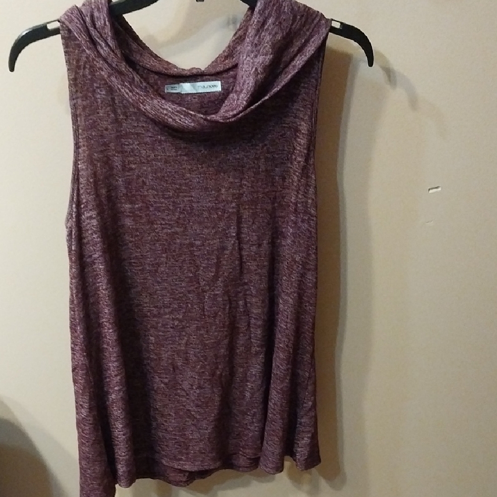 Sleeveless Maroon Top
